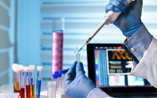 Νέες κλινικές δοκιμές με συνδυασμούς μονοκλωνικών αντισωμάτων και ρεμδεσιβίρης