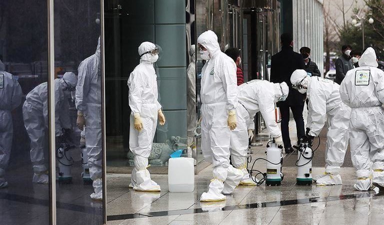 Το τελευταίο 24ώρο καταμετρήθηκαν 459.020 νέα περιστατικά και 7.028 νέοι θάνατοι παγκοσμίως