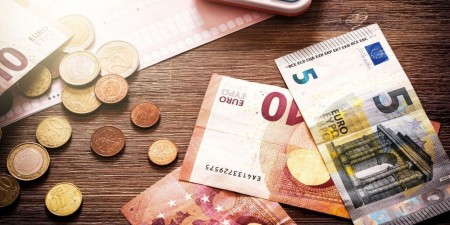 Επιστρεπτέα Προκαταβολή 4: Ποιοι μπαίνουν και πόσα παίρνουν;