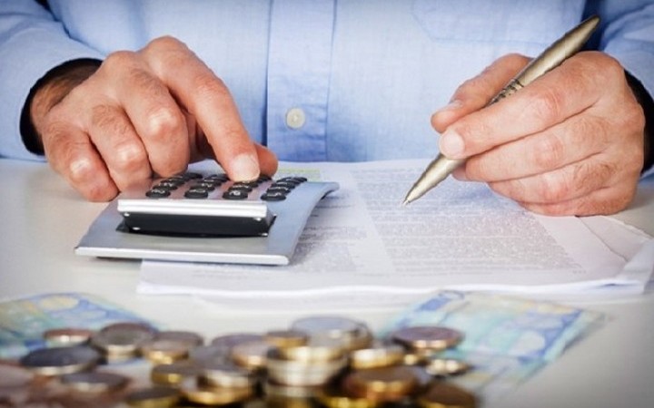 Ελεύθεροι Επαγγελματίες. Πρωτοχρονιάτικος μποναμάς από εισφορά αλληλεγγύης και νέα φορολογική κλίμακα