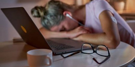 Οι ευρωβουλευτές ζητούν να θεσπιστεί «δικαίωμα στην αποσύνδεση»