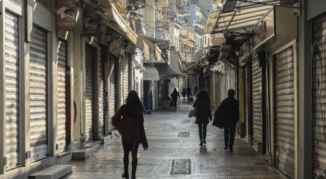 Λιανεμπόριο, τουρισμός, εστίαση και προμηθευτές; Χάνουν τον εορταστικό τζίρο και βλέπουν το «βουνό» υποχρεώσεων