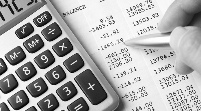 Βαρύς ο «λογαριασμός» της εορταστικής καραντίνας – Εν αναμονή το λιανεμπόριο