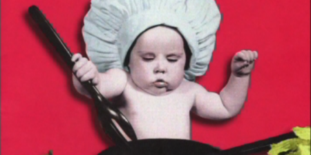 «Μαγειρεύοντας με τον Έλβις» του Λι Χολ σε σκηνοθεσία Γιάννη Κακλέα