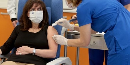 Πρόεδρος της Δημοκρατίας: «Τα φετινά Χριστούγεννα το μεγαλύτερο δώρο μας το έκανε η επιστήμη»