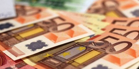 Κεφάλαια συνολικού ύψους 12,2 δισ. ευρώ διατέθηκαν το 2020, μέσω κρατικής συμμετοχής, για τη στήριξη της ρευστότητας των επιχειρήσεων