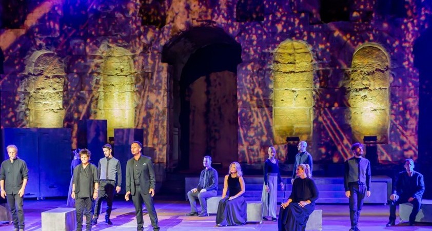 Η ”ΟΜΟΡΦΗ ΠΟΛΗ ” του ΜΙΚΗ ΘΕΟΔΩΡΑΚΗ