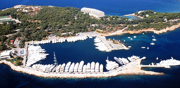 Πράσινο φως από το ΥΠΕΝ για την κατασκευή της μαρίνας στον Αστέρα Βουλιαγμένης