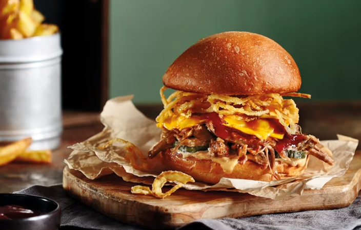 Βγαίνουν στην κόντρα οι ψηφιακοί ντελιβεράδες, e-food, Wolt και BOX