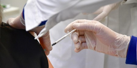 Προσαρμογή εμβολιαστικής στρατηγικής έναντι του SARS-CoV-2