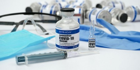 Το εμβόλιο SARS-CoV-2 και ο κίνδυνος μεταλλαγμένων στελεχών από το Ηνωμένο Βασίλειο και τη Νότια Αφρική