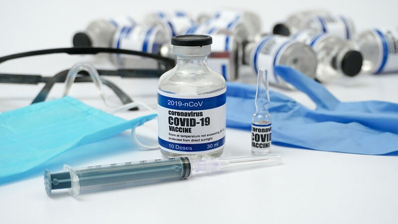 Το εμβόλιο SARS-CoV-2 και ο κίνδυνος μεταλλαγμένων στελεχών από το Ηνωμένο Βασίλειο και τη Νότια Αφρική