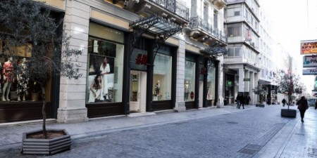 Σε περιδίνηση το εμπόριο ενόψει νέων περιοριστικών μέτρων