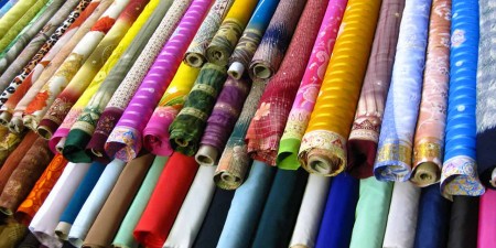 Ευκαιρία προώθησης στοκ υφασμάτων και νημάτων στο εξωτερικό