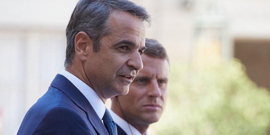 Τηλεφωνική επικοινωνία Κυριάκου Μητσοτάκη – Εmmanuel Macron