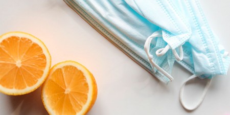 Η λήψη βιταμίνης C και συμπληρωμάτων ψευδαργύρου δεν μειώνει τη  σοβαρότητα και τη διάρκεια των συμπτωμάτων της νόσου COVID-19