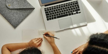 «Ψηφιακή μέριμνα»: Χρήσιμες πληροφορίες για τα voucher