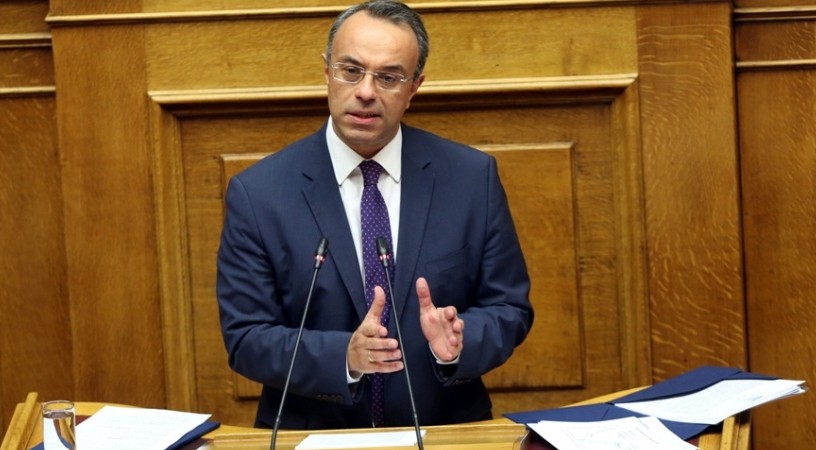 Ενοχλημένος ο Υπουργός Οικονομικών Χρ. Σταϊκούρας