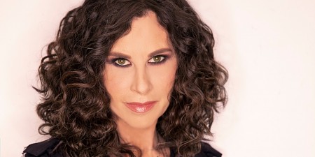 ΕΛΕΥΘΕΡΙΑ ΑΡΒΑΝΙΤΑΚΗ: “ΔΥΟ ΣΤΑΘΜΟΙ”