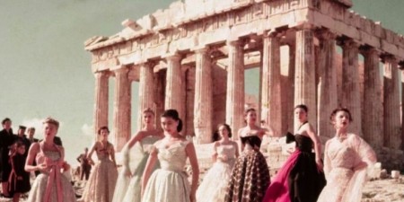 Ελευθέρας στον οίκο Dior για χρήση Ακρόπολης, Καλλιμάρμαρου, Ηρώδειου, κλπ