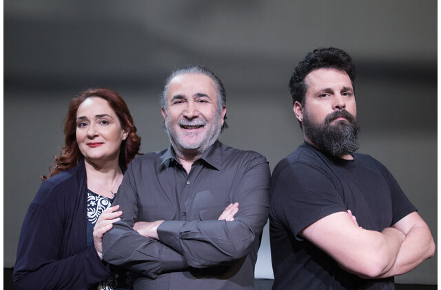 Περιμένοντας τον Καραϊσκάκη