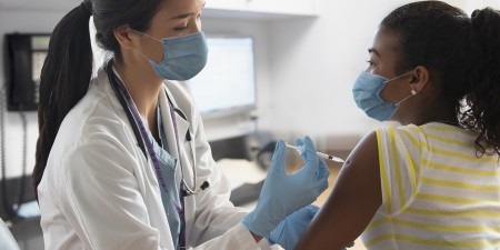 Ενδοιασμοί για εμβολιασμό των παιδιών στη Γερμανία