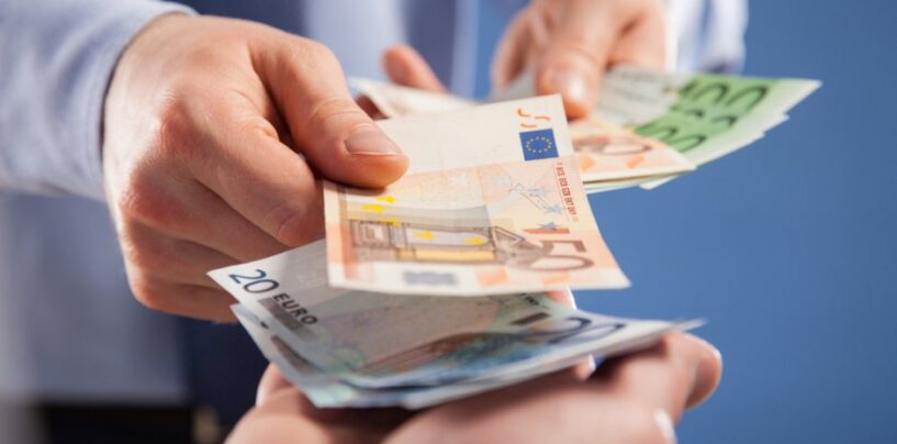 Σήμερα η καταβολή της αποζημίωσης για τις αναστολές συμβάσεων εργασίας τον Μάιο