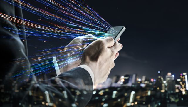 Οι Κινητές Επικοινωνίες μετασχηματίζουν κοινωνία και επιχειρήσεις