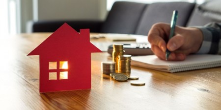 Μέτρα μείωσης ενοικίων και αναστολές ρυθμισμένων φορολογικών οφειλών  και για τον μήνα Ιούνιο