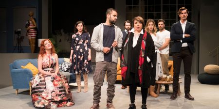 «Όποιος θέλει να χωρίσει… να σηκώσει το χέρι του!» του Γιώργου Καπουτζίδη