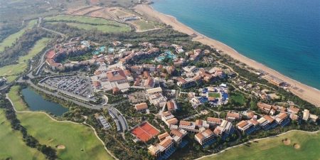 Costa Navarino: Χτίζει προορισμό και με στόχο τις εφηβικές ηλικίες