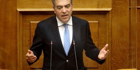 Τη δημοπράτηση του πρώτου τμήματος της Μεσογειακής Χάραξης ζήτησε ο Μάνος Κόνσολας