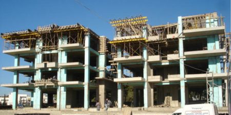 ΕΛ.ΣΤΑΤ.: Αυξήθηκε κατά 62,9% ο αριθμός των οικοδομικών αδειών τον Μάιο