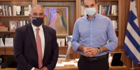 Συνάντηση Κυριάκου Μητσοτάκη με τον Πρόεδρο της Κεντρικής Ένωσης Επιμελητηρίων Ελλάδας Γιάννη Χατζηθεοδοσίου