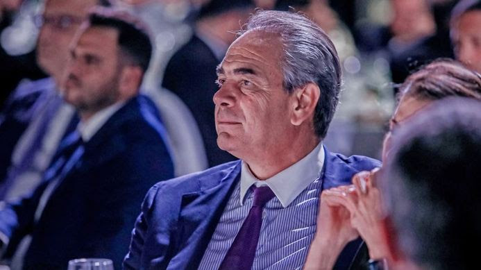 Το “ύστατο χαίρε” στον Κωνσταντίνο Μίχαλο Πρόεδρο ΚΕΕΕ & ΕΒΕΑ