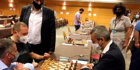 Χάρης Μαμουλάκης: «Το σκάκι αξίζει να μπει στα σχολεία»