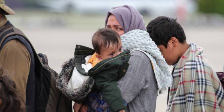 Ειδικό πρόγραμμα «βίζα» για τις γυναίκες του Αφγανιστάν ζητά το ευρωκοινοβούλιο