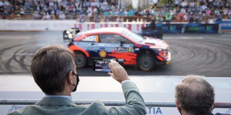 Μητσοτάκης στην έναρξη του ΕΚΟ Acropolis Rally of Gods 2021: «Το Ράλλυ Ακρόπολις ήρθε για να μείνει»