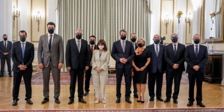 Κυβέρνηση: Ανασχηματισμός, Ταμείο Ανάκαμψης,  ΔΕΘ, μεταρρυθμίσεις και φοροελαφρύνσεις για «φυγή» προς τα μπρος