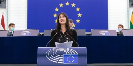 Το Ευρωπαϊκό Κοινοβούλιο υιοθέτησε την έκθεση Κουντουρά  για τον «Αντίκτυπο της Ενδοσυντροφικής Βίας και των Δικαιωμάτων  στις Γυναίκες και τα Παιδιά»