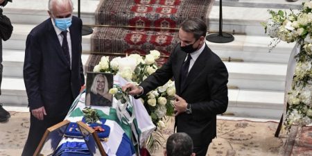 Ειδικό πρόγραμμα για την πρόληψη του καρκίνου που θα φέρει το όνομα της Φώφης Γεννηματά, ανακοίνωσε ο πρωθυπουργός