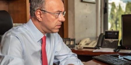 Σταϊκούρας: Προτεραιότητα η αντιμετώπιση της ενεργειακής κρίσης