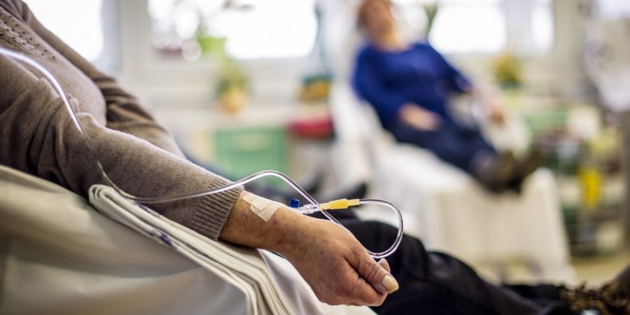 Συχνές ερωτήσεις και απαντήσεις για τα εμβόλια COVID-19 σε ασθενείς με καρκίνο