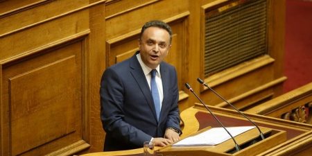 Τη μη συγχώνευση των τμημάτων της Α’ Λυκείου του ΓΕΛ Σουφλίου ζητά με αναφορά του στη Βουλή ο Σταύρος Κελέτσης