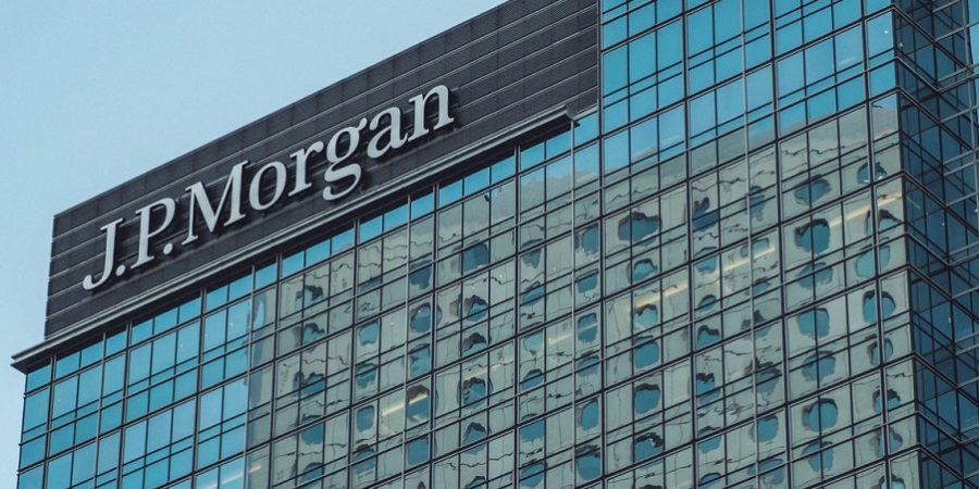 Η JP Morgan συστήνει την μακροπρόθεσμη επένδυση σε τίτλους του Ελληνικού Δημοσίου