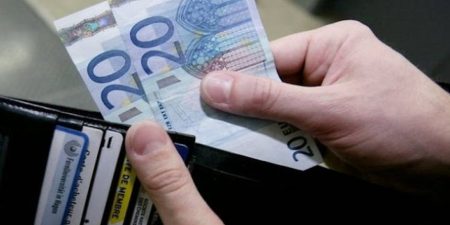 Ευρωπαϊκός κατώτατος μισθός: «Πράσινο φως» για την έναρξη διαπραγματεύσεων με το Συμβούλιο