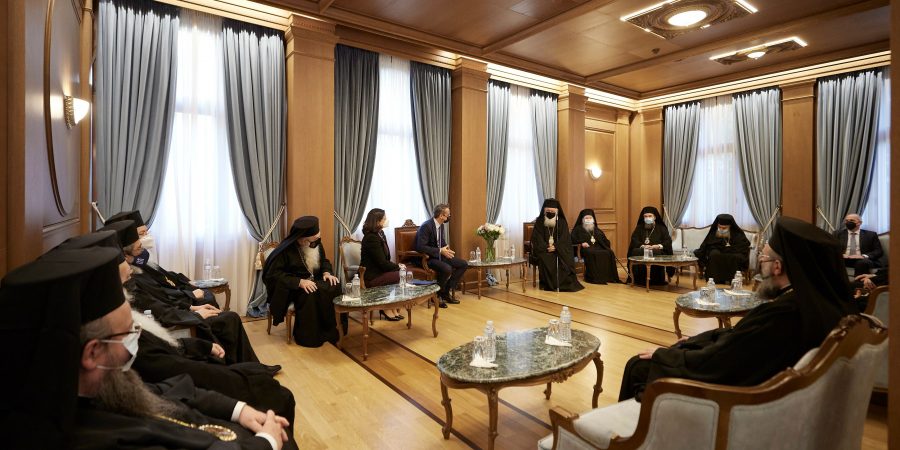 Κοινό μέτωπο Εκκλησίας – Κυβέρνησης για τον εμβολιασμό