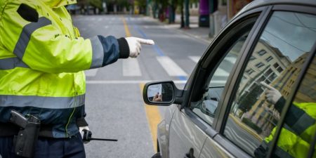 Μέσω του gov.gr και για τις 13 Περιφέρειες της χώρας η ανανέωση άδειας οδήγησης και η χορήγηση αντίγραφου άδειας κυκλοφορίας