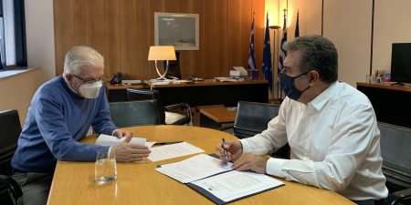 Μ. Κόνσολας: «Τέσσερα προαπαιτούμενα για να πάρουν αποζημιώσεις για τις ζημιές από τα ελάφια οι αγρότες στη Νότια Ρόδο»