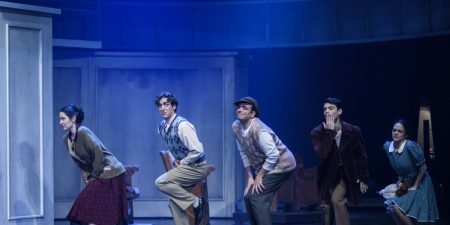 Το αγόρι στο θεωρείο